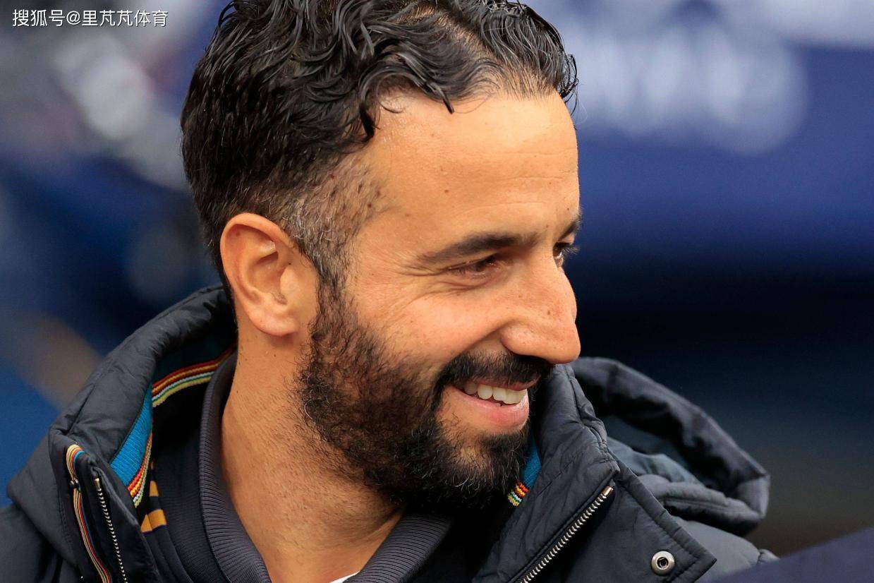 若阿莫林难顶压力辞职，曼联竟难寻合适接班人？老好人也许是答案